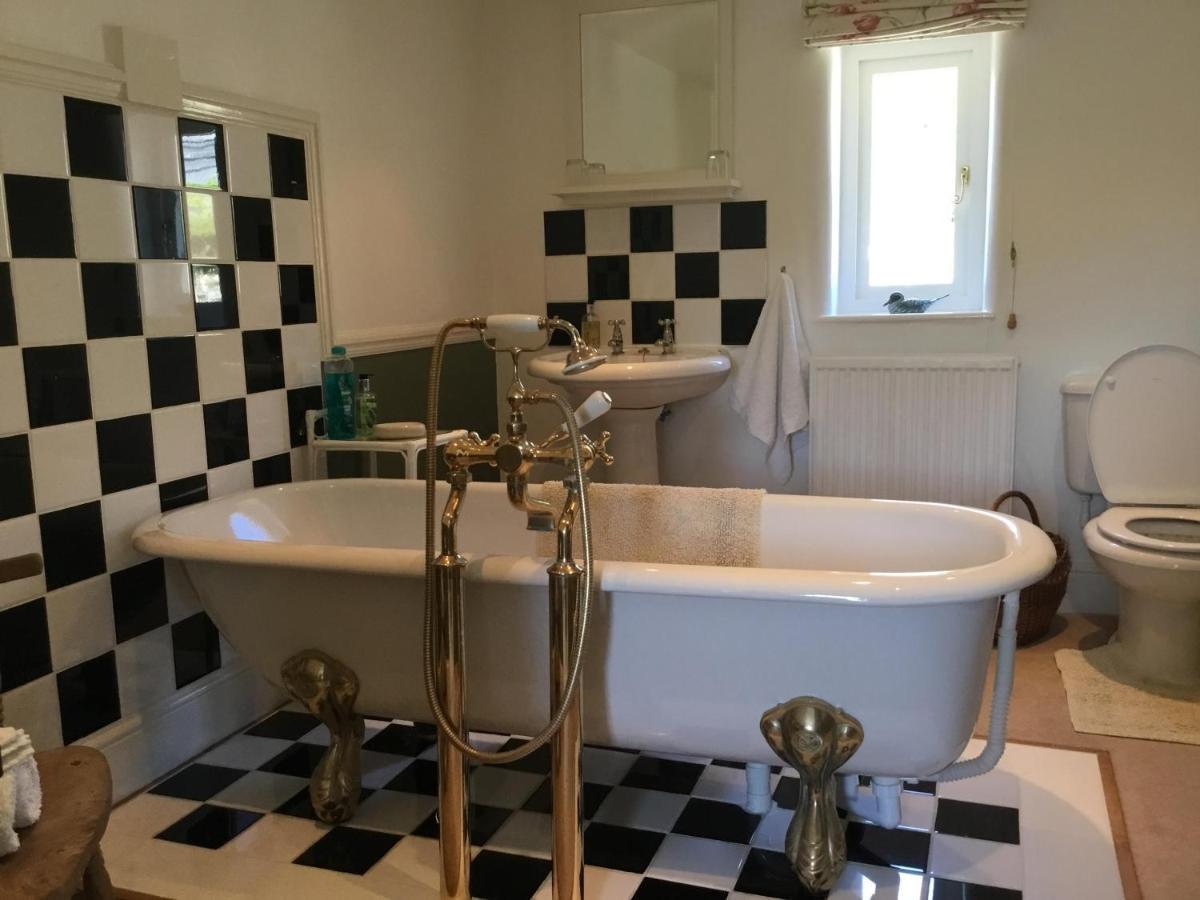 Gorse Farm House B&B Sturminster Newton Exterior photo