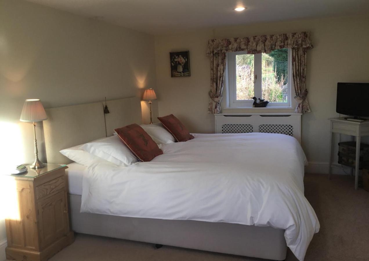 Gorse Farm House B&B Sturminster Newton Exterior photo